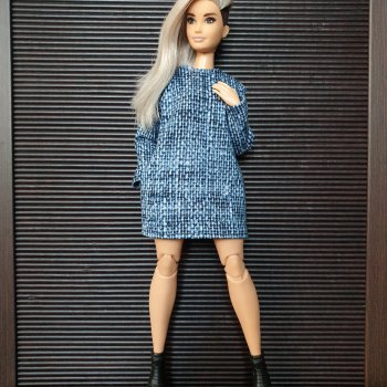 Валя. Новые наряды