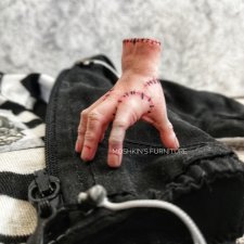 "Ну где же наши Ручки" или "Вещь - всему голова"