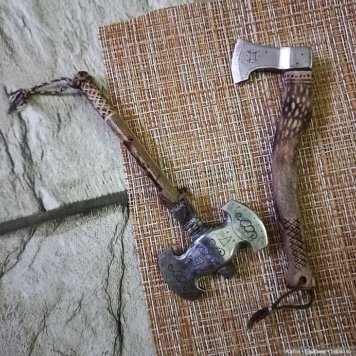 Топоры и одна сабелька — Авторские украшения и аксессуары для кукол: фото (фото 5)