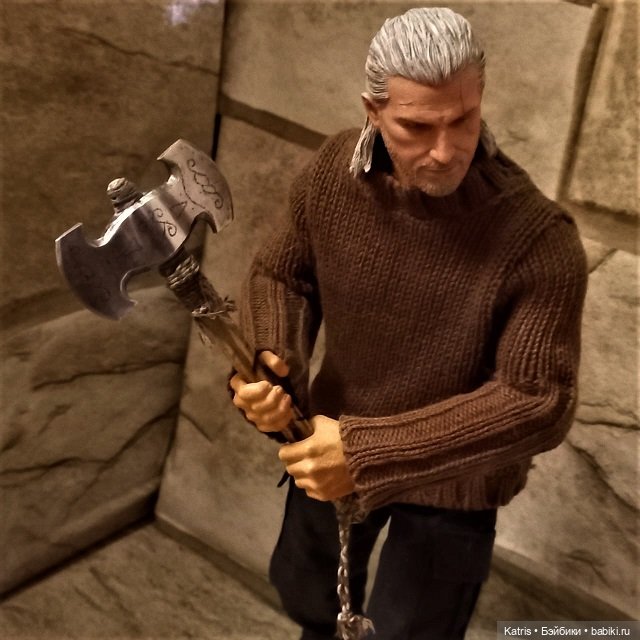 Топоры и одна сабелька — Авторские украшения и аксессуары для кукол: фото (фото 3)