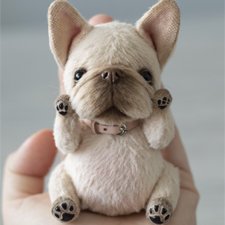 Сонный бульдог