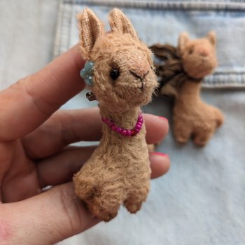 Ламы. Брошки