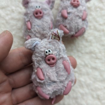 Хрюшки. Брошки