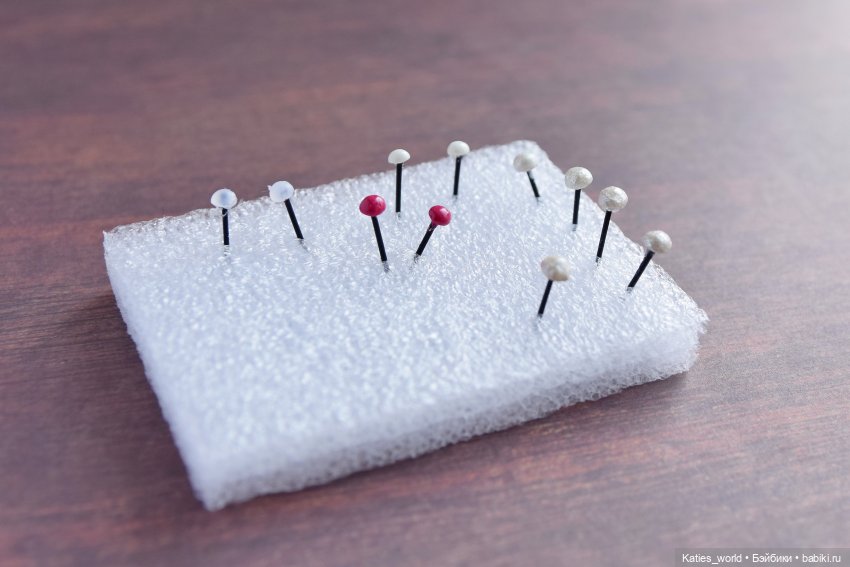 Серьги для кукол из зубчиков расчески и горячего клея (фото 5)