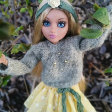 Весенняя прогулка с Мелроуз Moxie Teenz