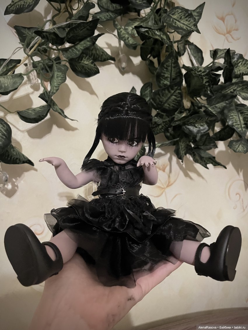 Living Dead Dolls Wednesday/Уэнсдей/Венсдей (фото 5)