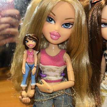Малышка bratz