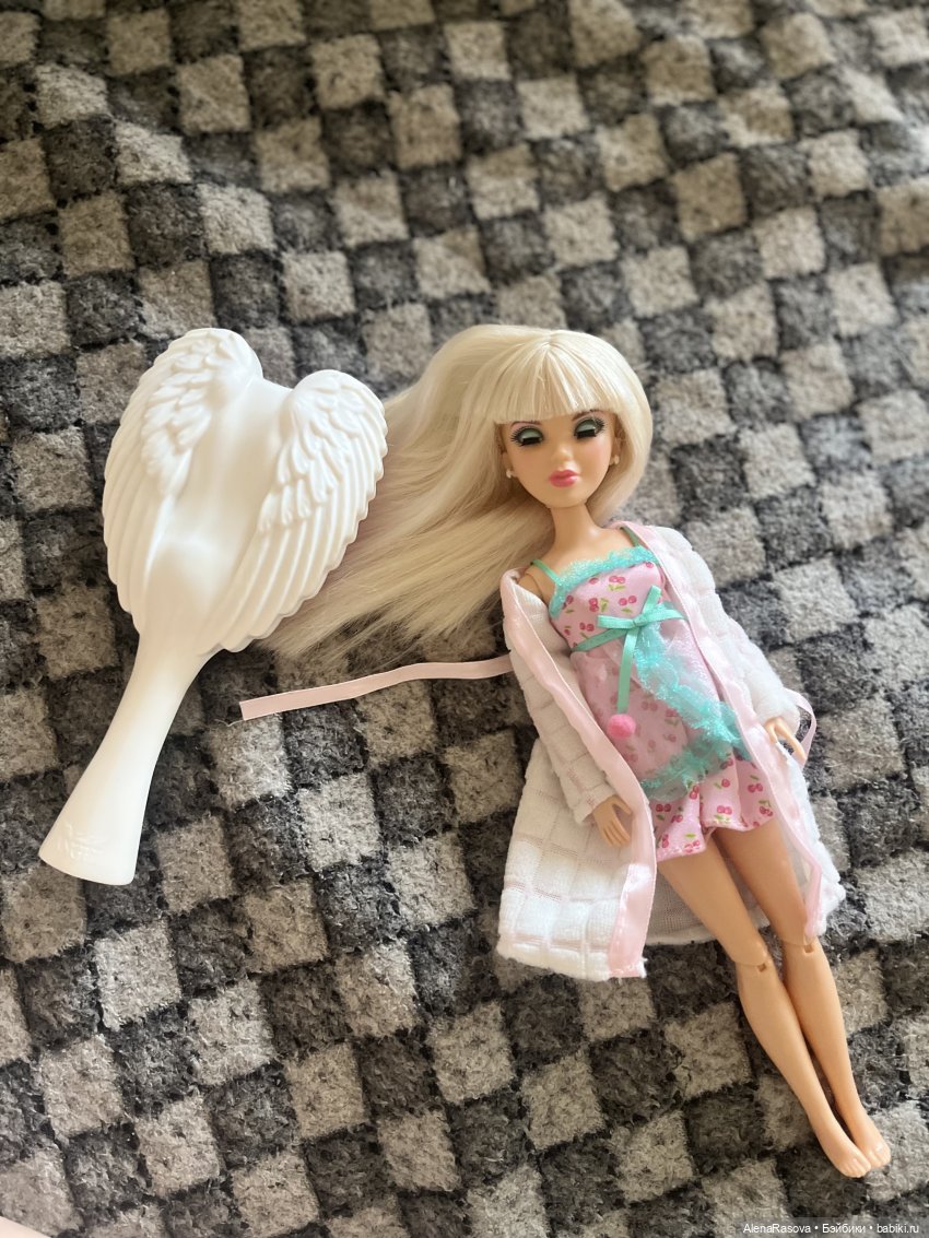 Liv Софи — Куклы Liv (Лив) Spin Master: сменные парики