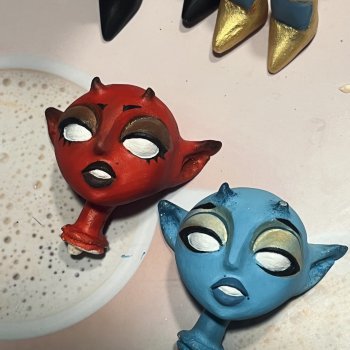 Куколка в смешанной технике. Процесс