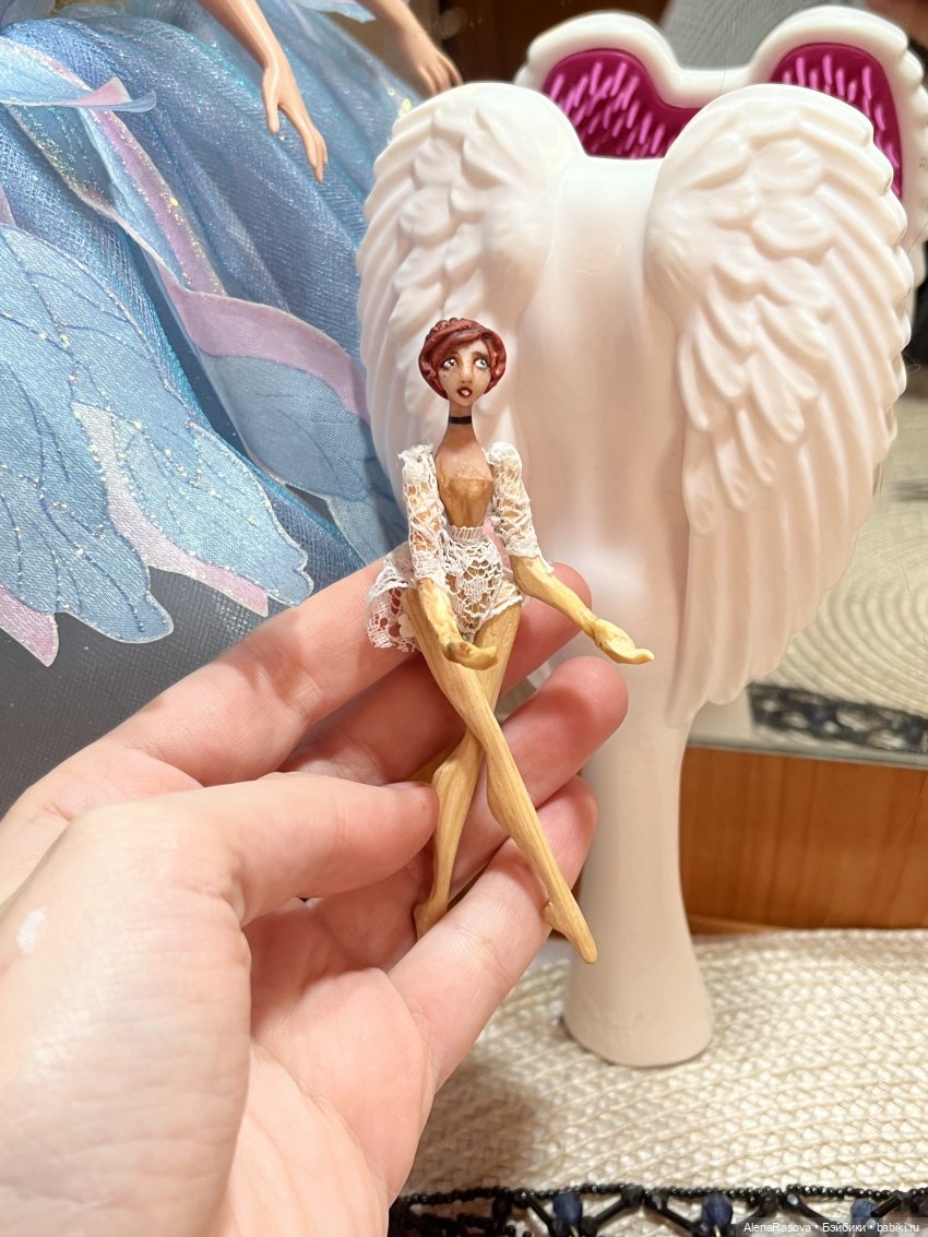 Маленькая деревянная балерина (фото 5)