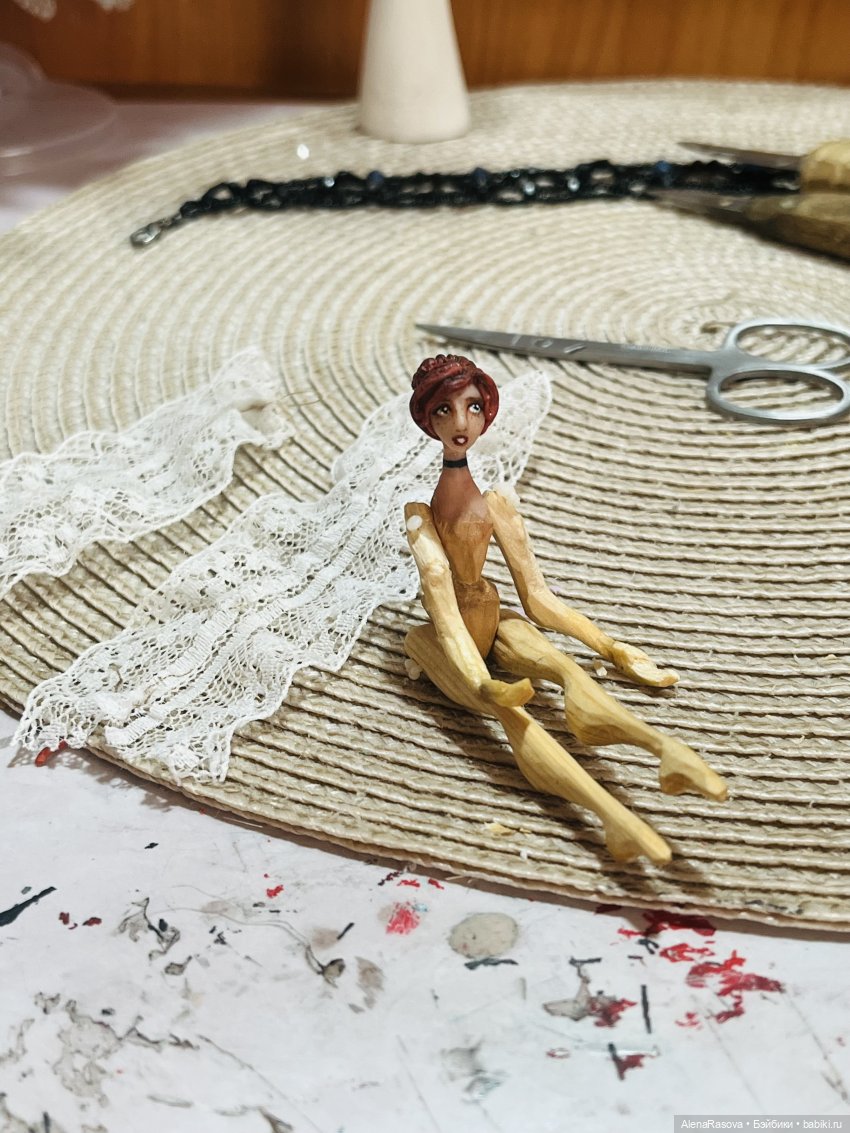Маленькая деревянная балерина (фото 4)