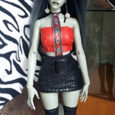 Дерзкая или бизнес девушка?