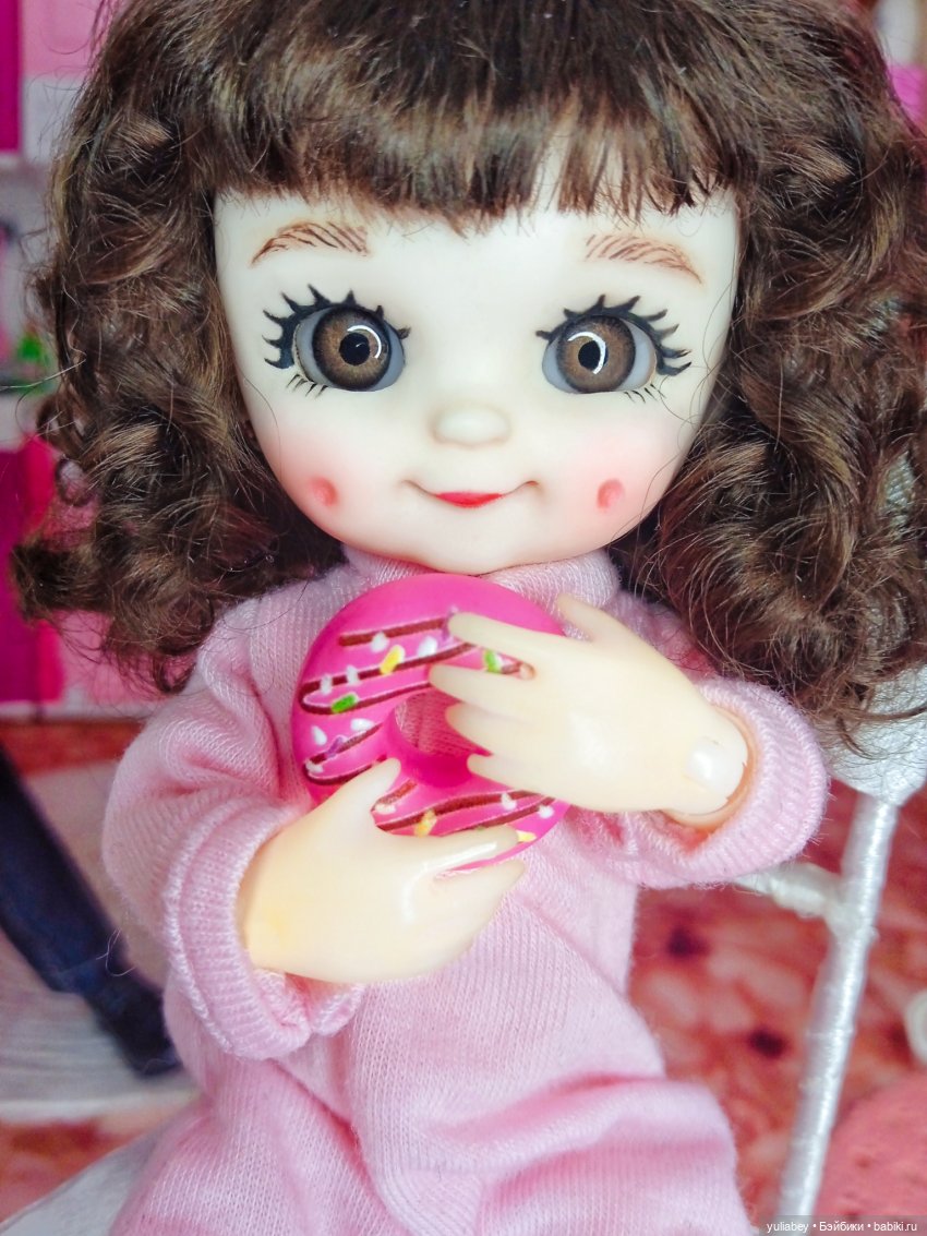 Куклогорск. Накормить Дашку