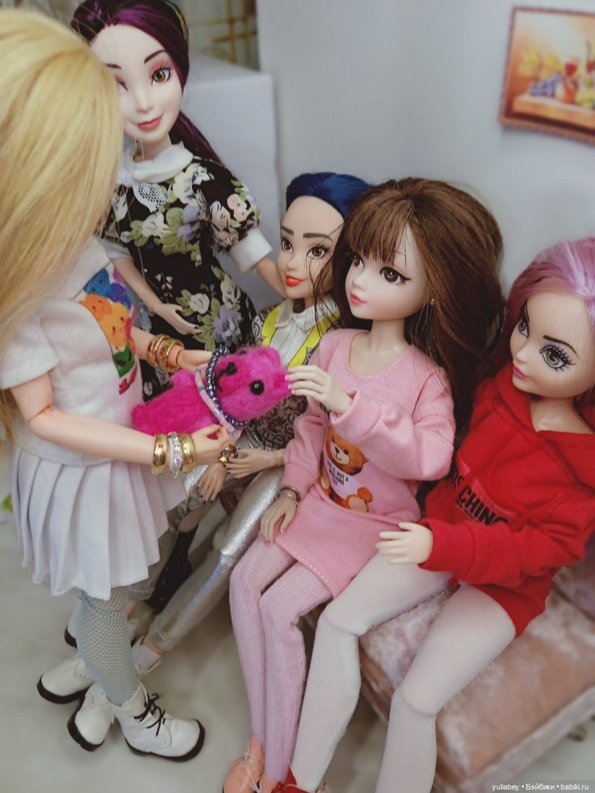 Куклогорск. Подарки 🌇🛍️ — Кукольные фотоистории и сериалы: комиксы