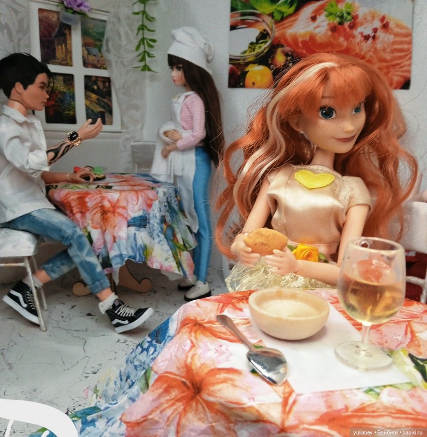 Куклогорск. А не пойти-ли нам в ресторан