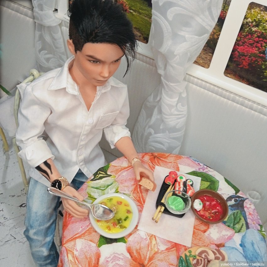 Куклогорск. А не пойти-ли нам в ресторан