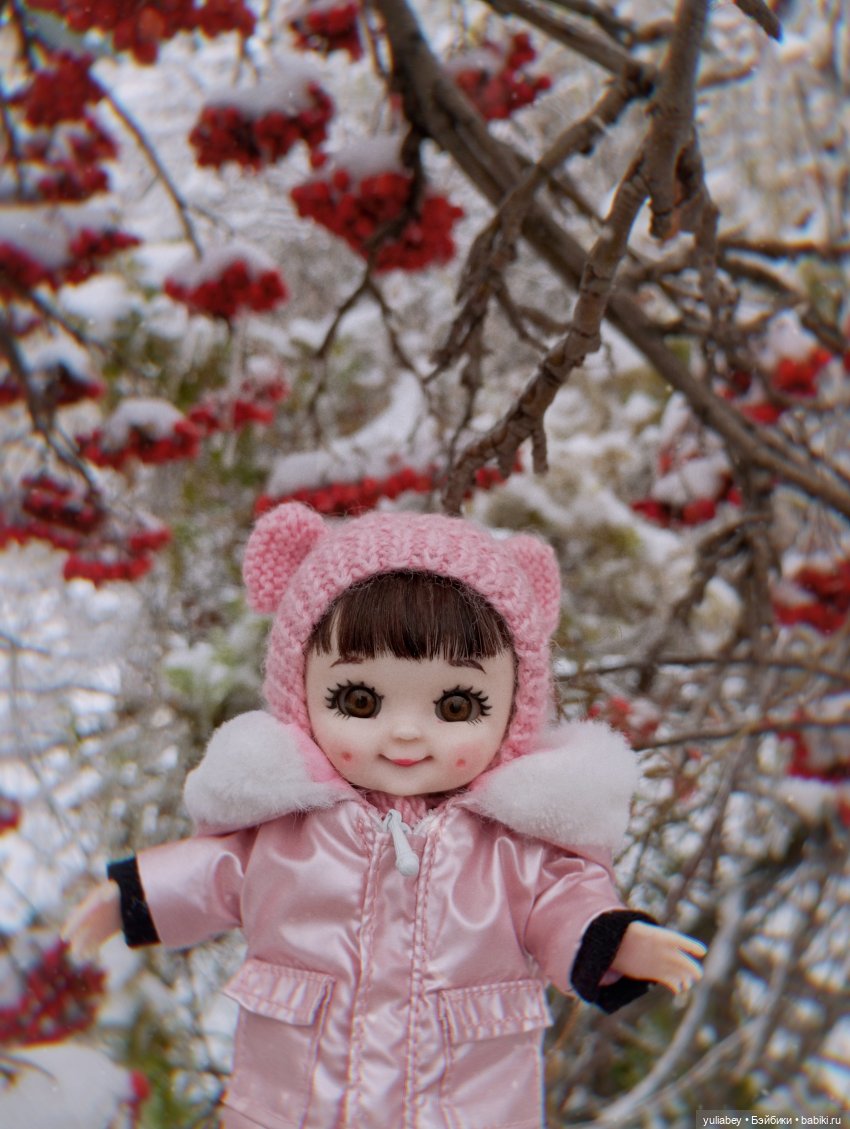 Куклогорск. Мы с Дашей гуляем