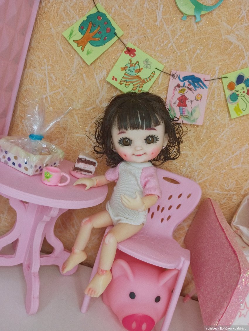 Куклогорск. Мы с Дашей гуляем