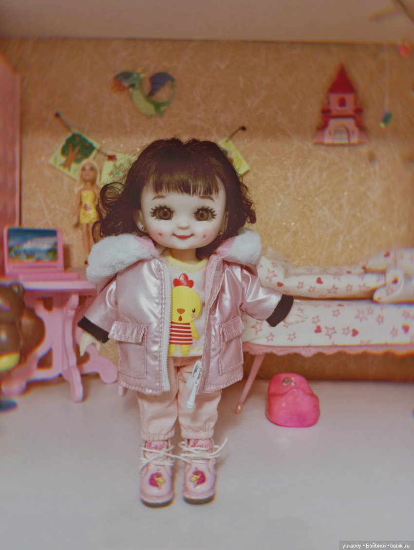 Куклогорск. Мы с Дашей гуляем