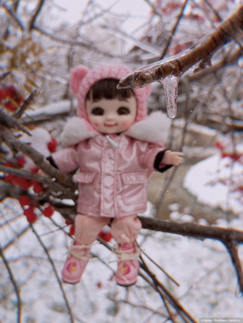 Куклогорск. Мы с Дашей гуляем