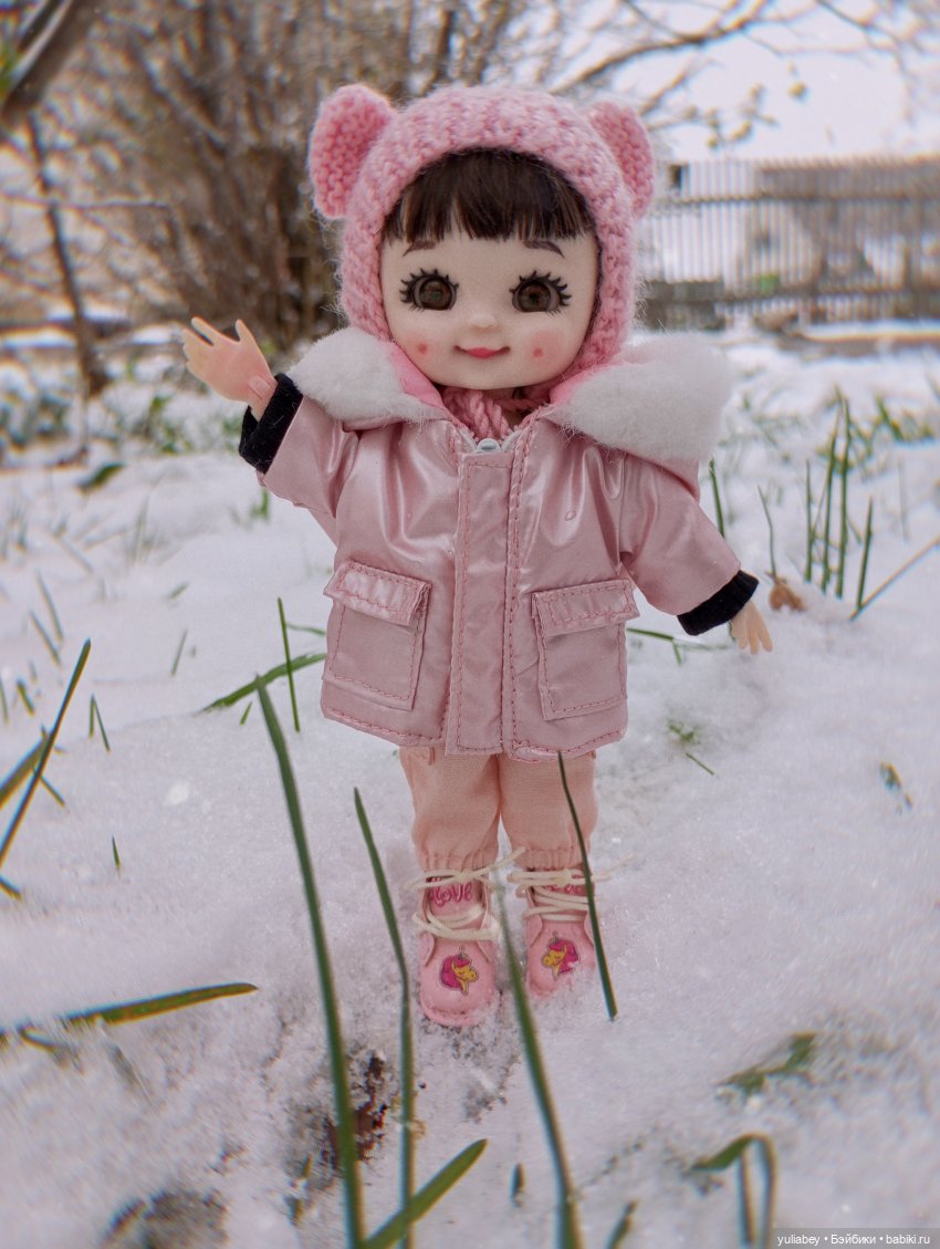 Куклогорск. Мы с Дашей гуляем