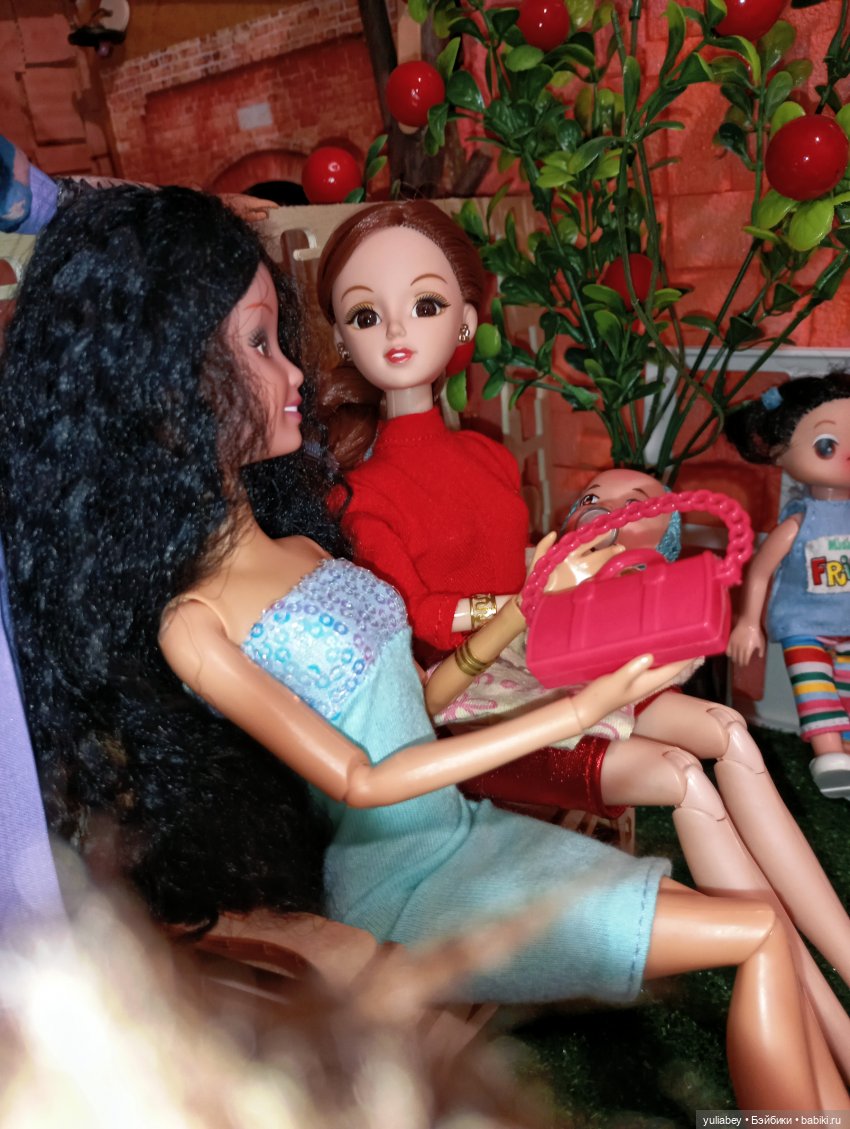 Куклогорск. Самая обаятельная и привлекательная.💚