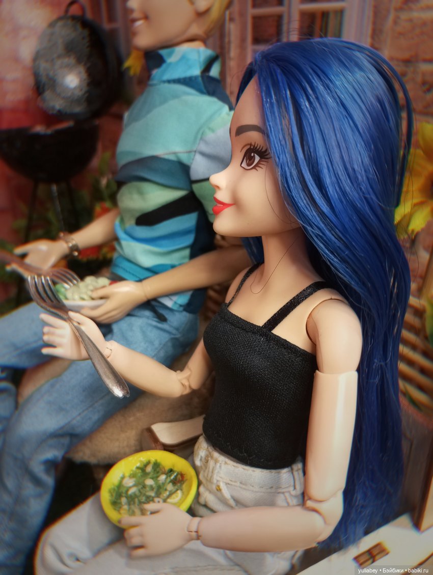 Куклогорск. Жарим колбаски 🥓🥓🥓🫕 (фото 10)