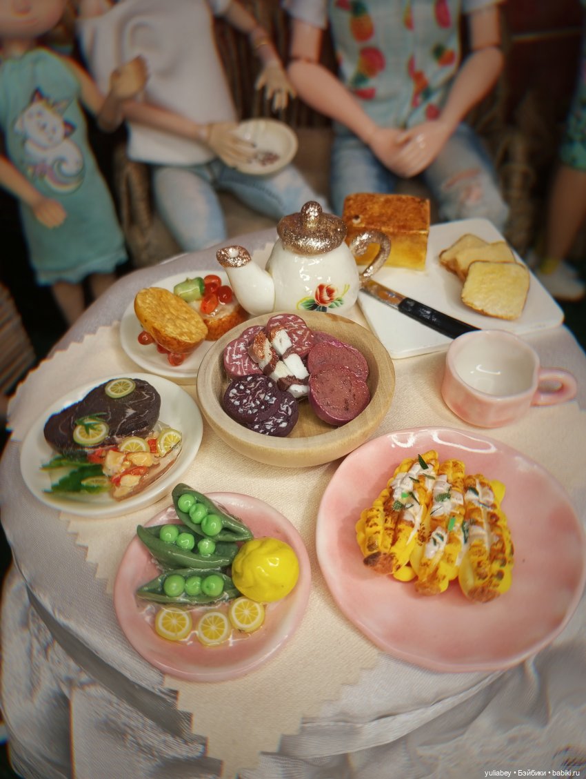 Куклогорск. Жарим колбаски 🥓🥓🥓🫕