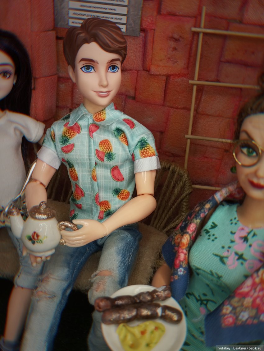 Куклогорск. Жарим колбаски 🥓🥓🥓🫕