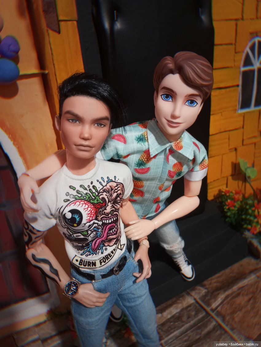 Куклогорск. Жарим колбаски 🥓🥓🥓🫕 (фото 4)