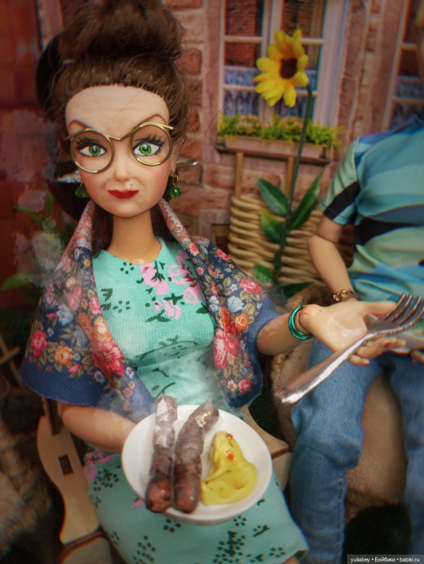 Куклогорск. Жарим колбаски 🥓🥓🥓🫕