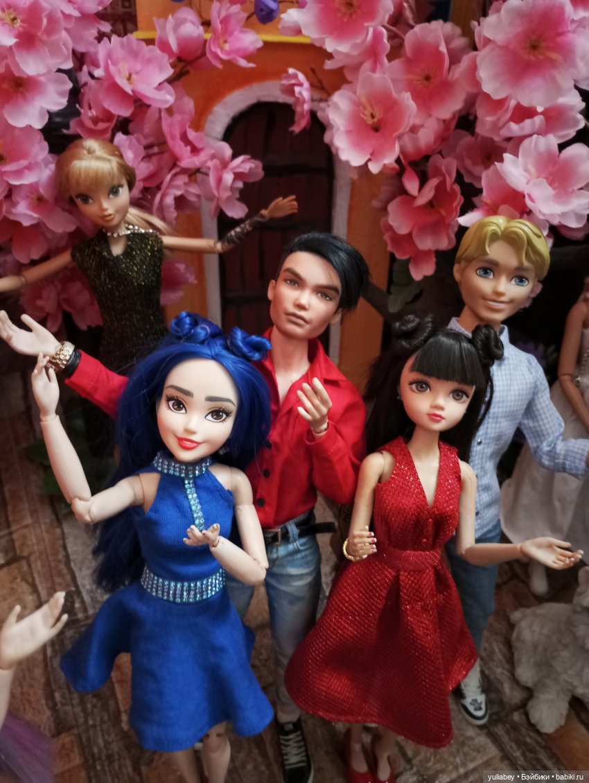 Музфест 2025. Куклогорск с песней "Куклогорск"