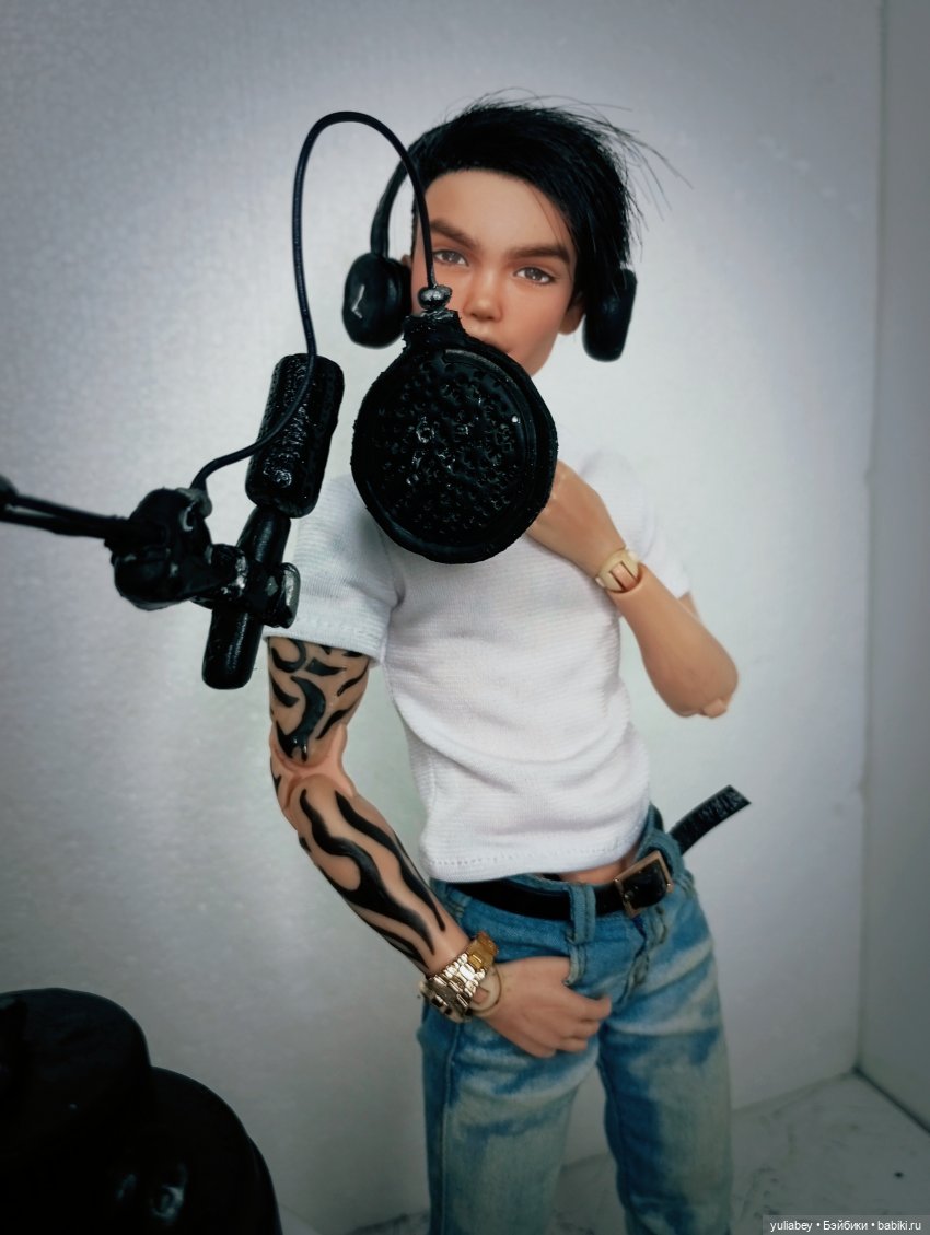 Куклогорск. Потому что она здесь