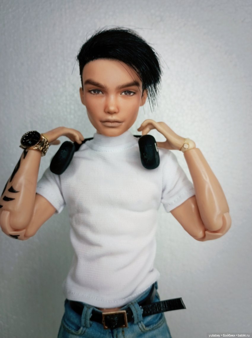 Куклогорск. Потому что она здесь