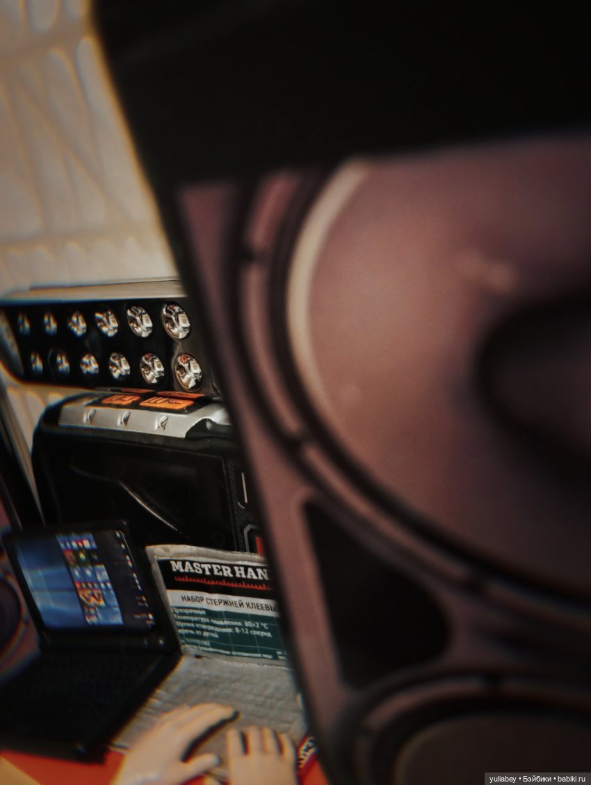 Куклогорск. Потому что она здесь