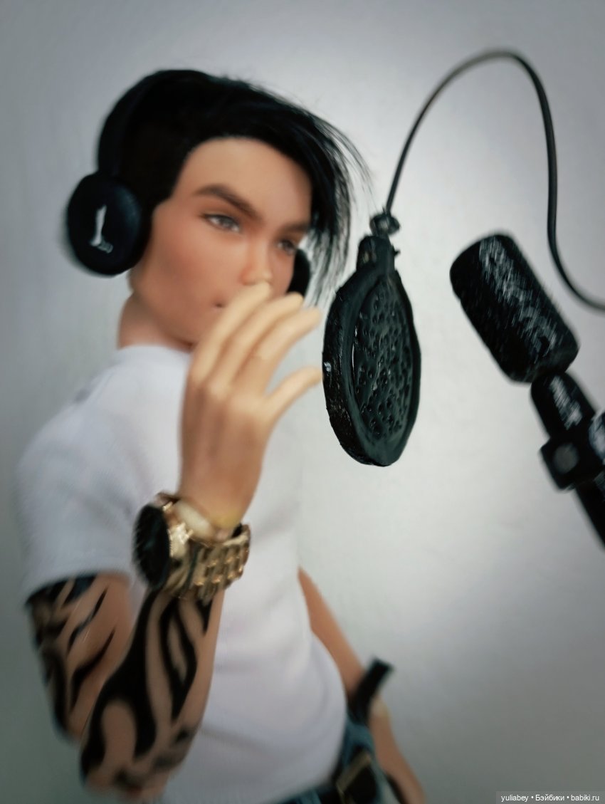 Куклогорск. Потому что она здесь