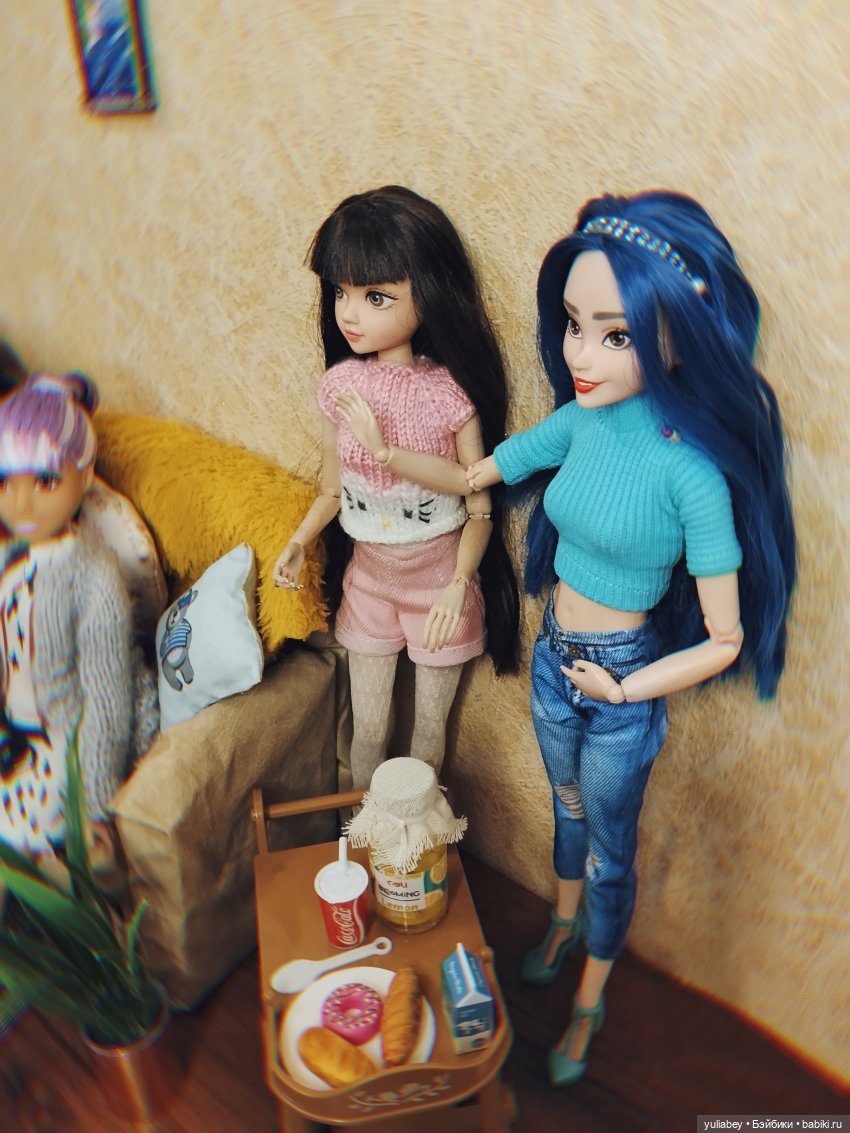 Куклогорск. Заморские гости