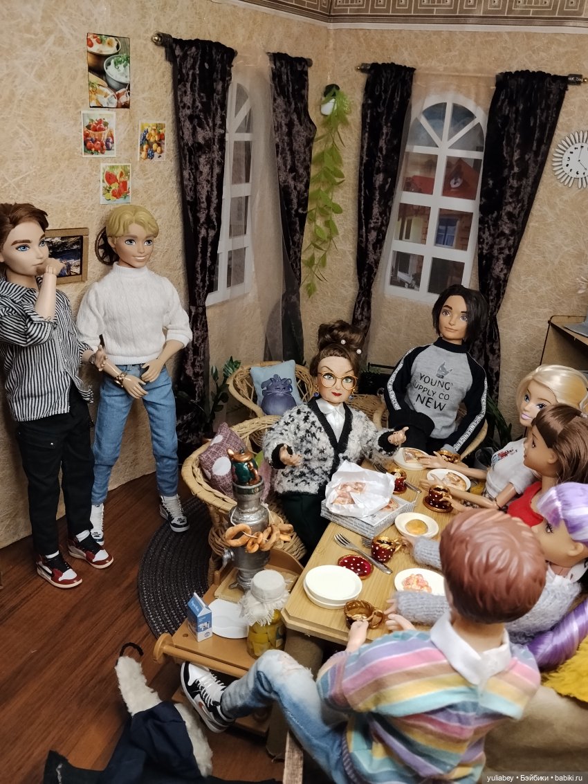 Куклогорск. Заморские гости