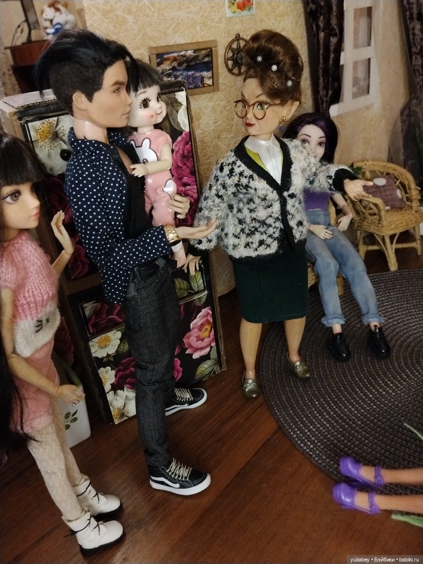 Куклогорск. Заморские гости