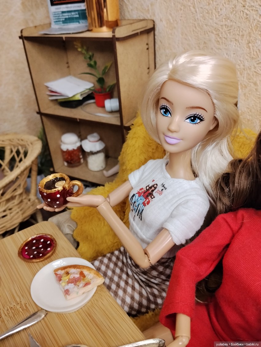 Куклогорск. Заморские гости