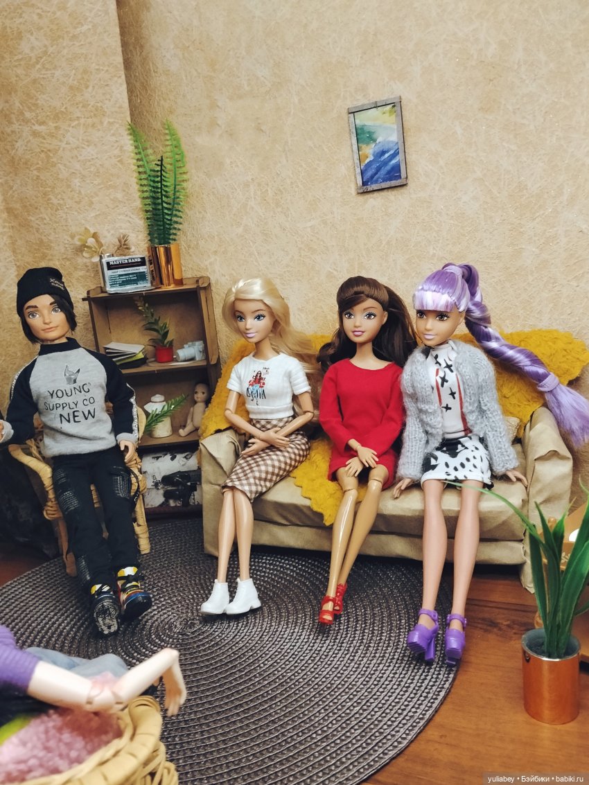 Куклогорск. Заморские гости