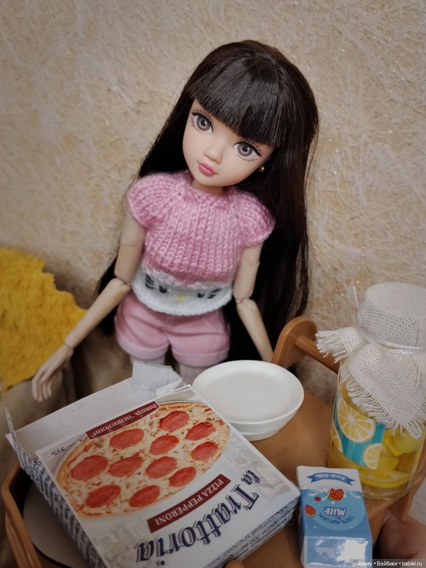 Куклогорск. Заморские гости