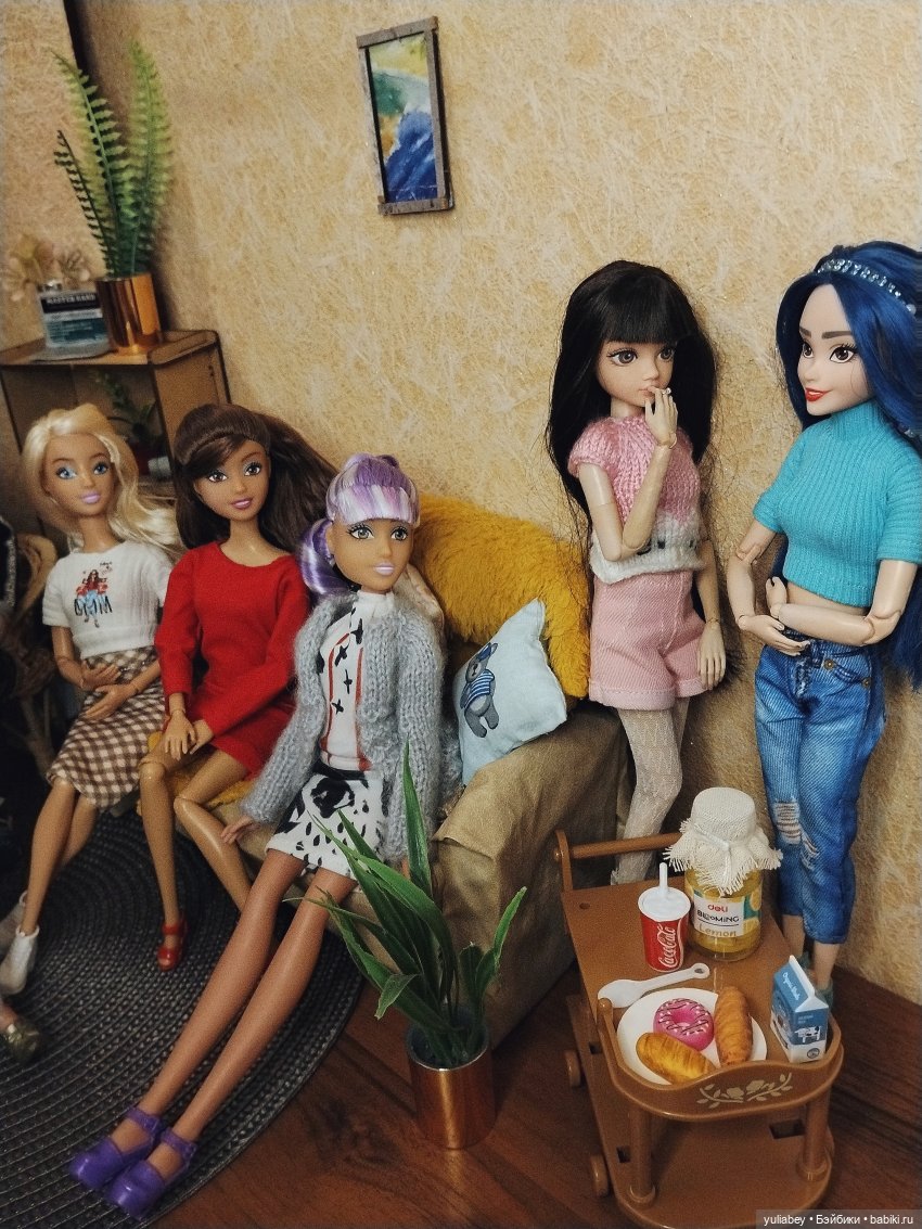 Куклогорск. Заморские гости