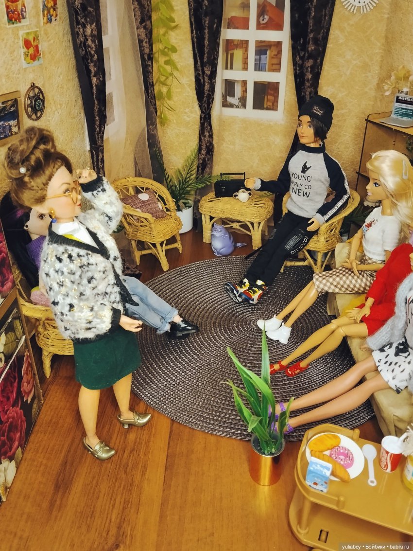 Куклогорск. Заморские гости