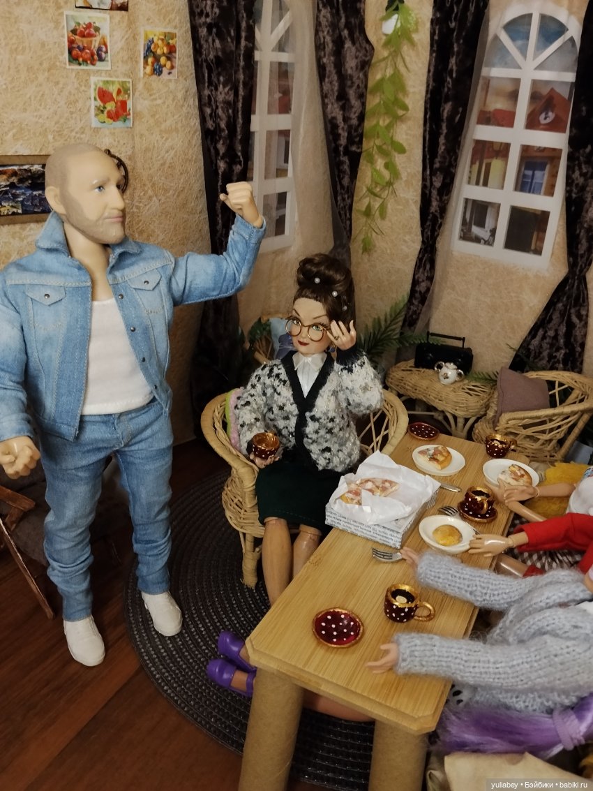 Куклогорск. Заморские гости