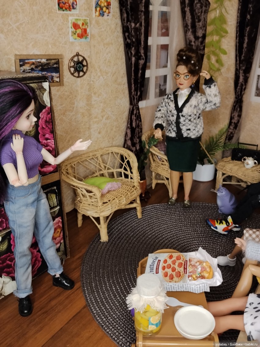 Куклогорск. Заморские гости