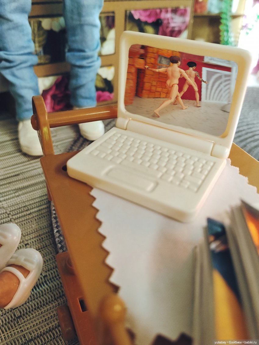 Куклогорск — Кукольные фотоистории и сериалы: комиксы