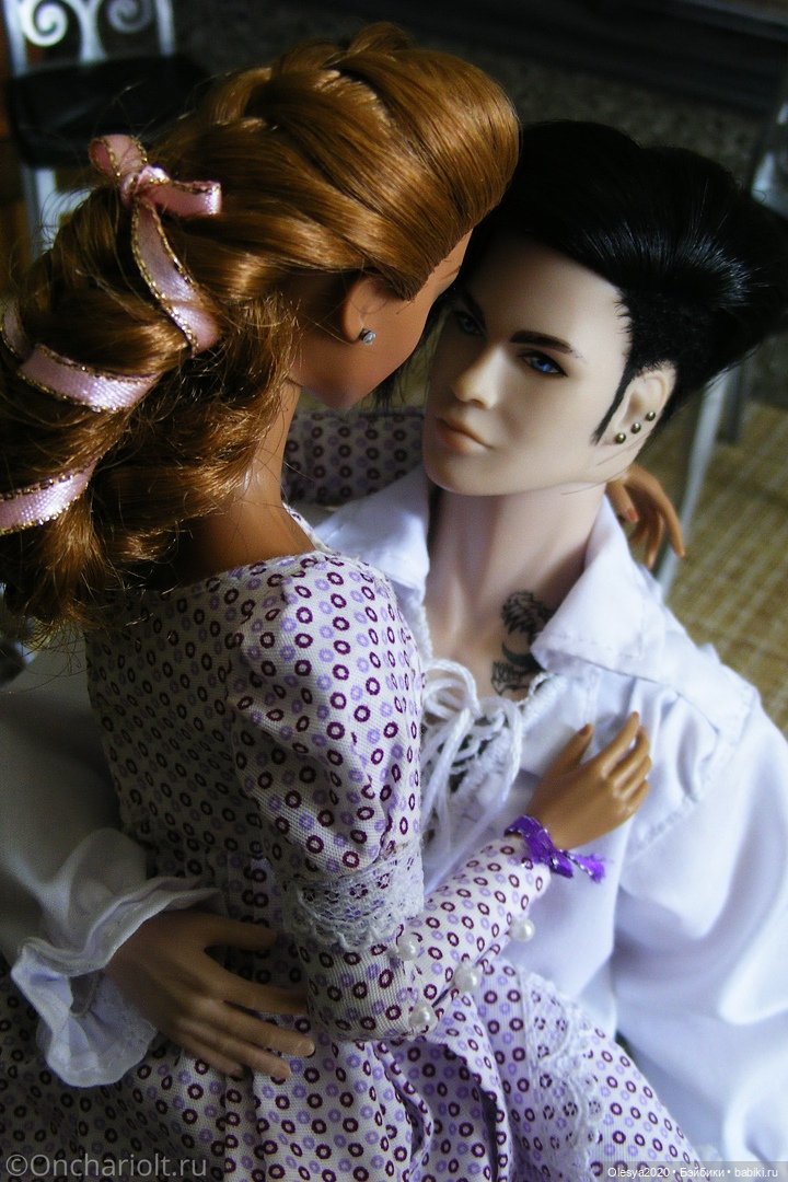 Во дворе гостиницы (кадры из истории Онхариолт)