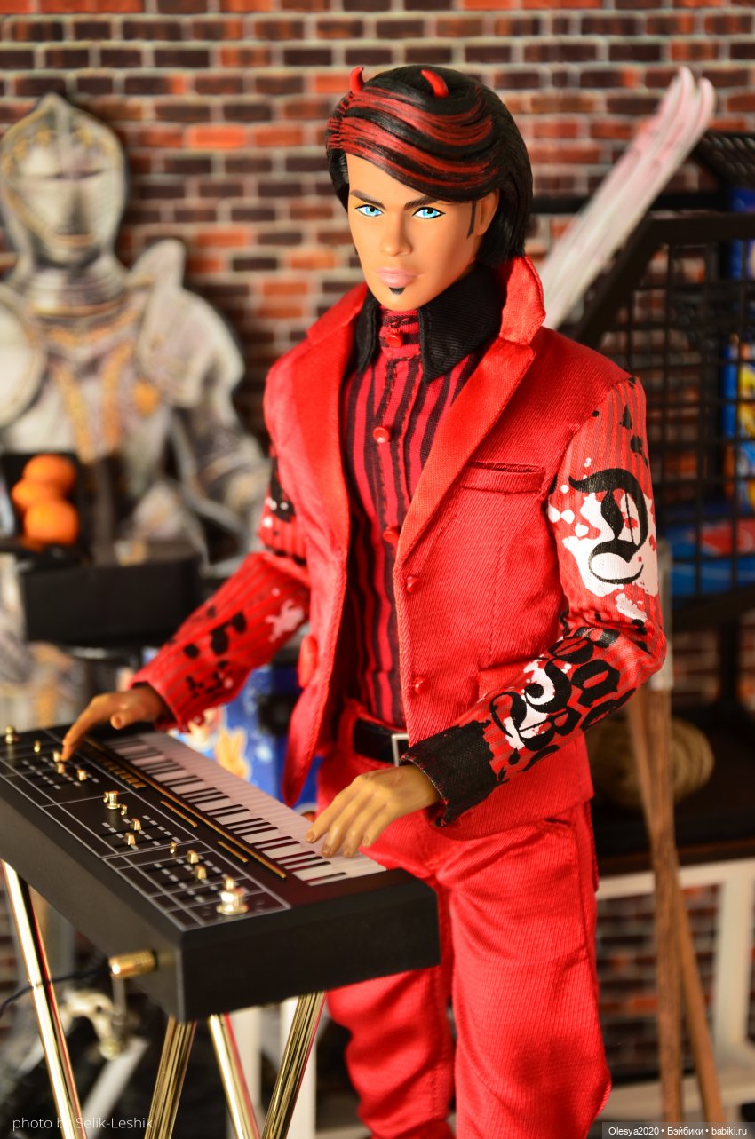 Юджин у себя в гараже — Куклы Integrity Toys (Интегрити): Poppy Parker (фото 3)