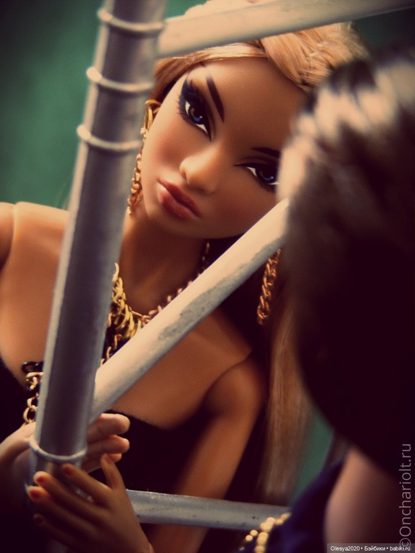 Кенни в студии на съёмках (фото 2)